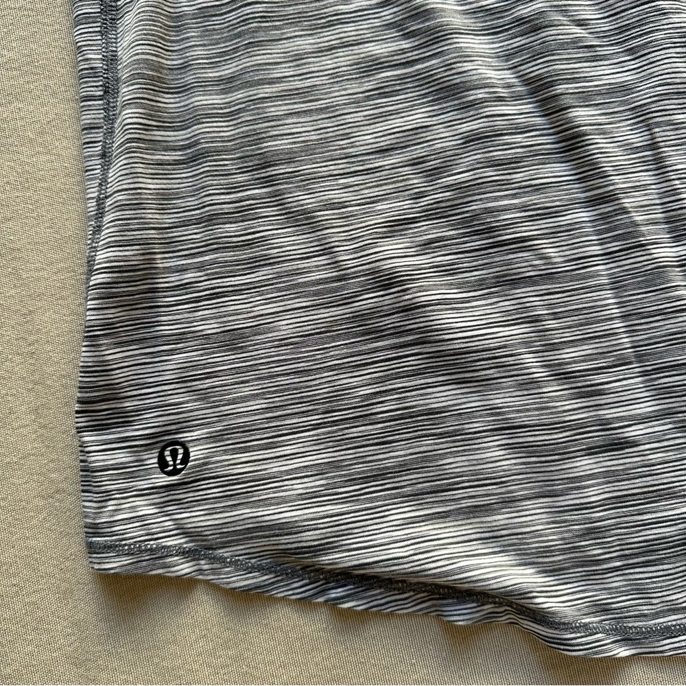 Lululemon Grey Razorback Tank Top - Picture 7 of 7